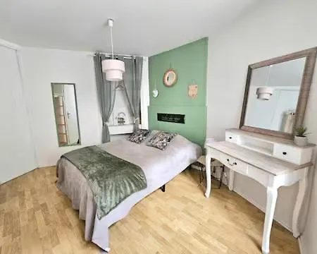 Cosy Chic - Balcon Lejlighed Pau
