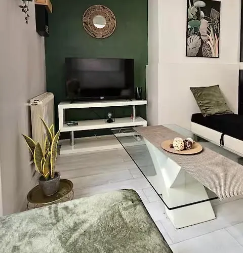 Cosy Chic - Balcon Pau